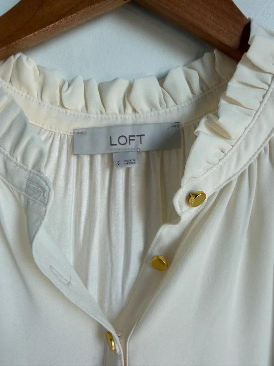LOFT Ivory Ruffle Neck Shell - Picture 2 of 7